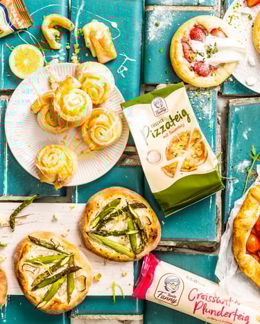 Zitronenschnecken und Pizzen aus Tante Fanny Frischteig