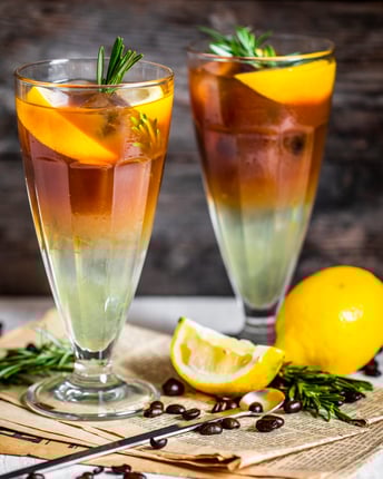 Zitronenlimonade Mit Kaffee Und Rosmarin