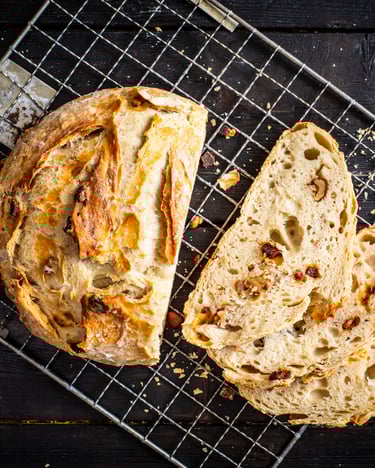 No Knead Bread mit Speck und Walnüssen im Handrumdrehen selbst gemacht
