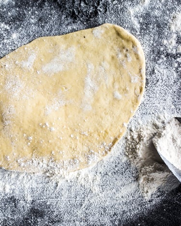 Flammkuchenteig ohne Hefe