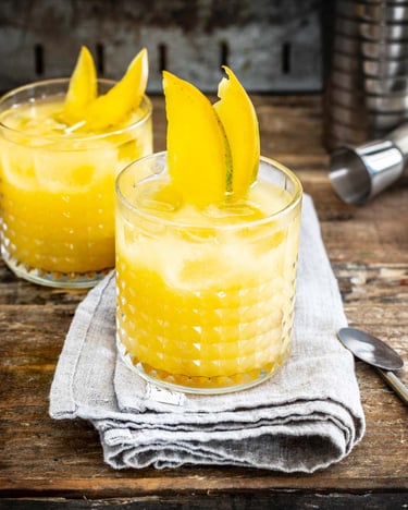 Cocktails mit uns ohne Alkohol