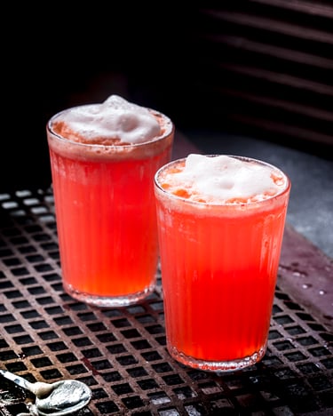 Aperol Sour mit Orangensaft