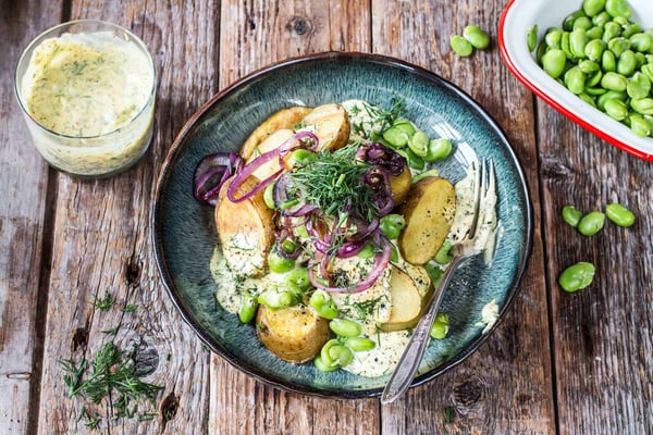 Gegrillter Kartoffelsalat mit Dijonsenf