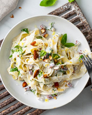 Pasta mit Ricotta und Basilikum