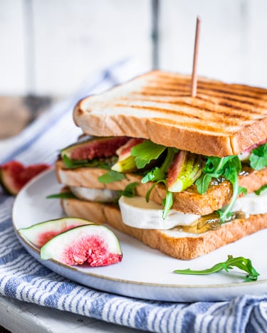 Suesses Sandwich Mit Ziegenkaese