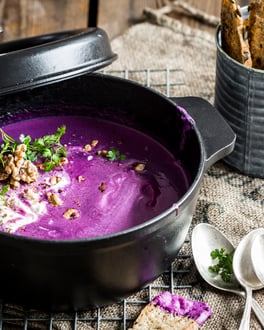 Rotkohlsuppe Mit Brotchips