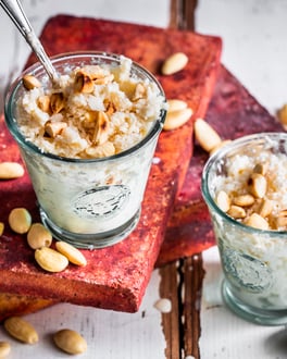 Die perfekte italienische Erfrischung an heißen Tagen: sizilianische Granita mit Mandeln