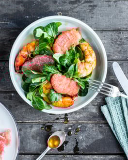 Feldsalat mit gebratener Pomelo