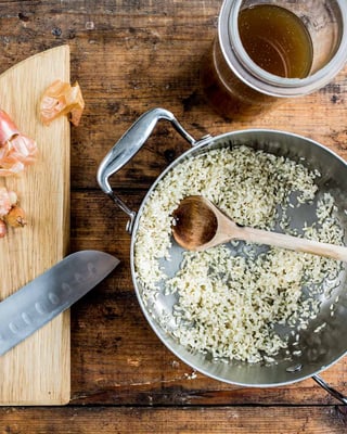 Risotto anschwitzen