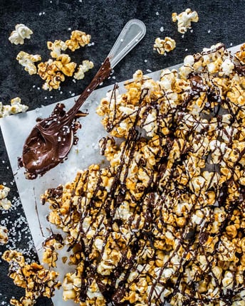 Schoko-Karamell-Popcorn