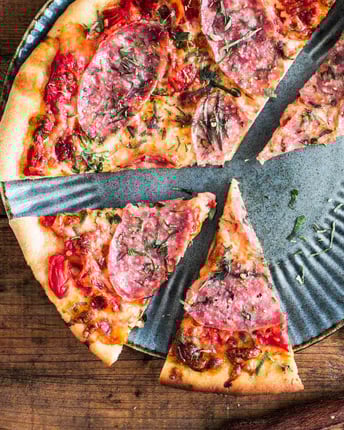 Pizza Salami Rezept