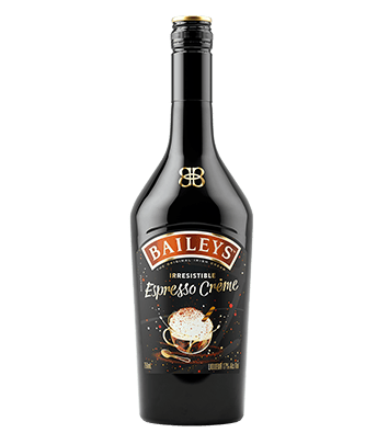 Baileys Espresso Crème Flasche von vorne fotografiert, freigestellt.