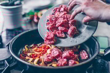 Pappardelle mit Pilzen und Salsiccia