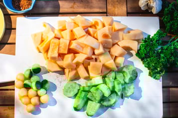Melone schneiden für Gazpacho