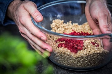 Himbeeren einarbeiten
