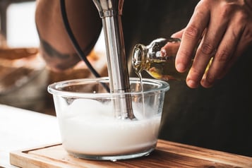 Chicken Nuggets Selber Machen Aioli Anrühren