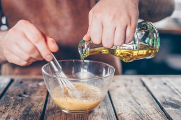 Salat Mit Ziegenkaese Dressing Anruehren