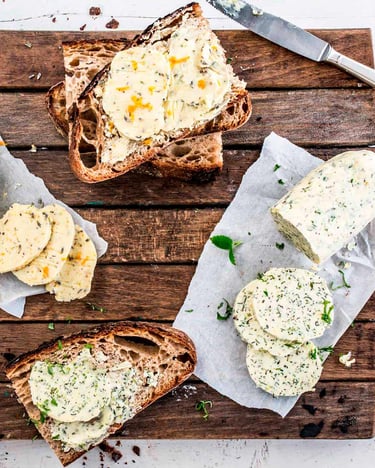 Zweierlei Kräuter-Butter