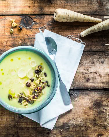 Pastinakensuppe Mit Senf Granola