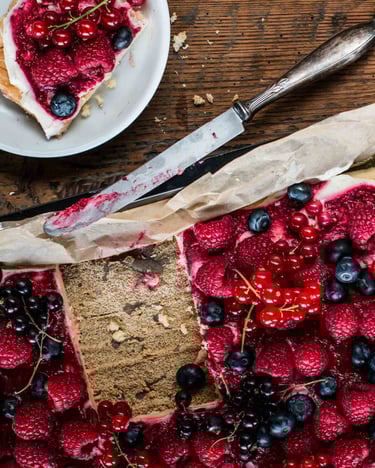 Beerenkuchen mit Himbeergeist
