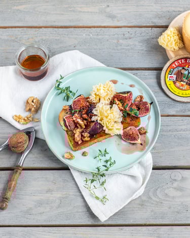 Feigen Aus Dem Backofen Mit Kaese Ahornsirup Und Walnuessen