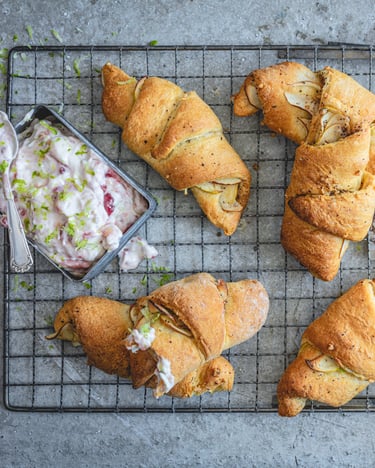 Croissants mit Apfel-Chai-Füllung