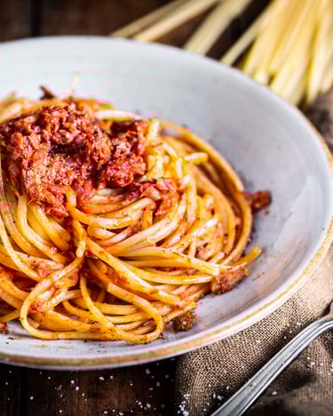 Linguine con sugo al tonno