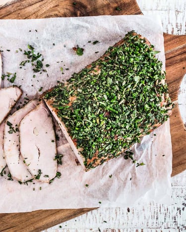 Bratenaufschnitt mit Kräutern