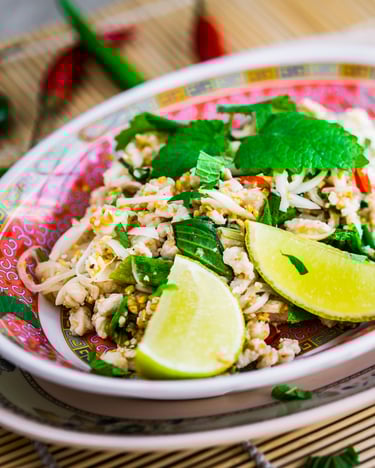 Thailändischer Hühnchensalat