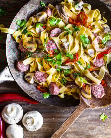 Pappardelle mit Pilzen und Salsiccia